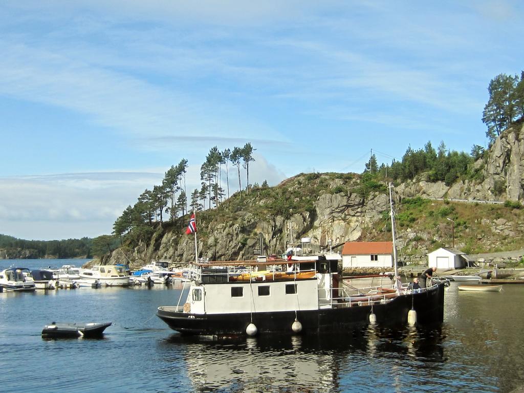 Aparthotel Tysnes Sjo Og Fritid Uggdal Exterior foto